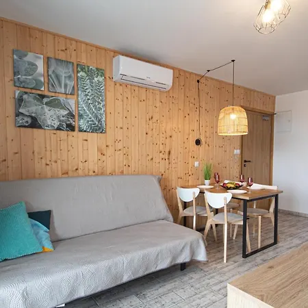 I Al Mare سيانوزيتي