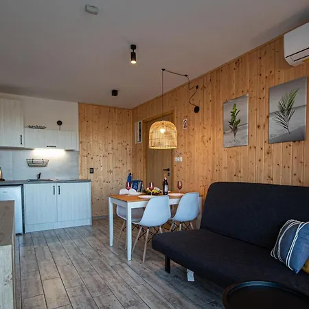 I Al Mare * سيانوزيتي